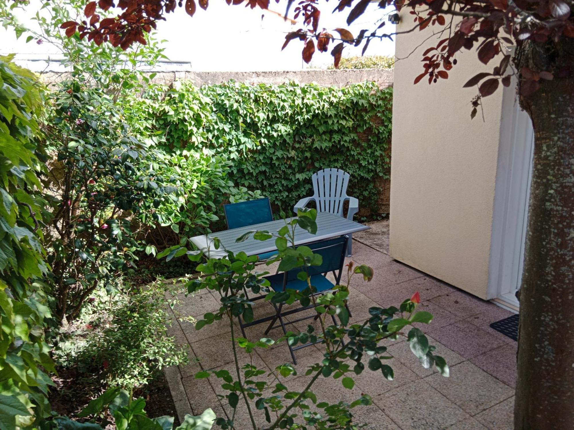 Villa Les Rosiers à Challans Extérieur photo
